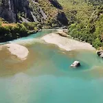 Sancho Farm Albania Vila *